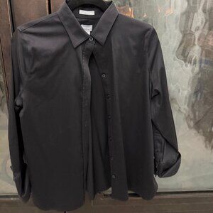 Chico's No Iron, Black, long sleeve button shirt, Size 0.5 (US 6 S)